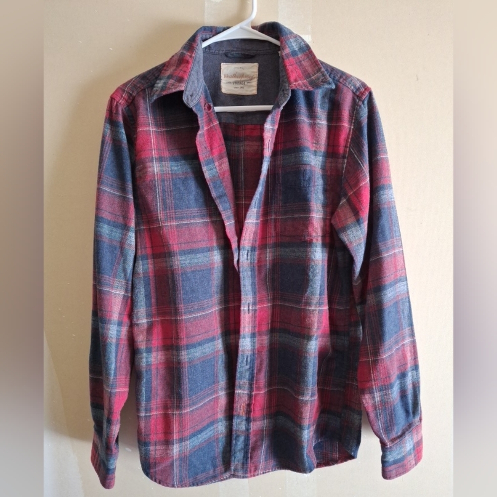 Weatherproof Vintage  Red and Navy Plaid Button-Down Shirt S